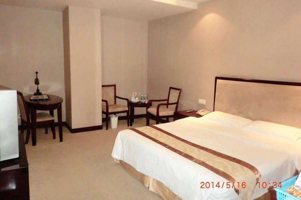 Wanyi Hotel Dongguan  Exterior foto