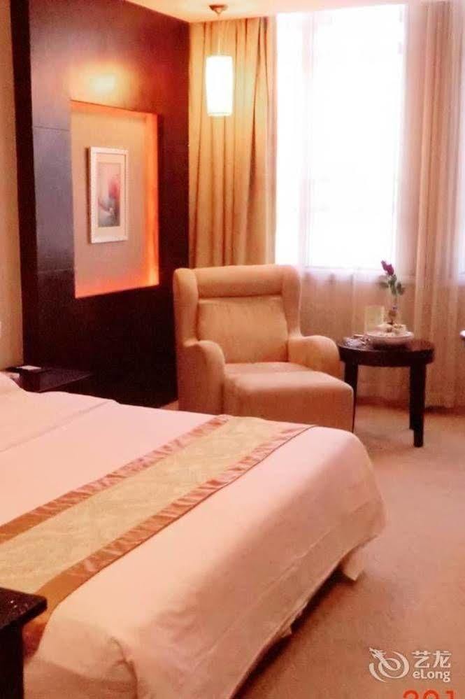 Wanyi Hotel Dongguan  Exterior foto